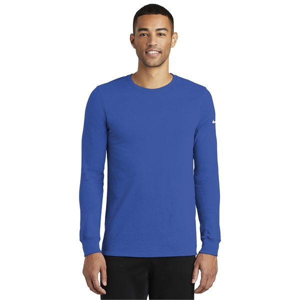 nike cotton long sleeve tee shirts